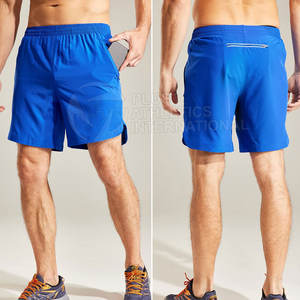 Pantalones cortos deportivos elásticos para hombres con apariencia básica y corbata de cintura segura para sesiones diarias de gimnasio Pantalones cortos activos para hombres - Product Image 4
