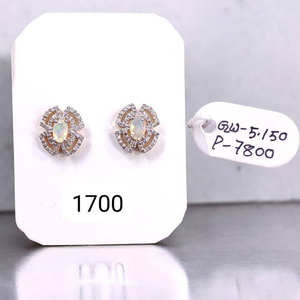 Pendientes de Plata de Ley 925 con Diseño Minimalista y Elegante, Adornados con Diamantes y Piedras Naturales de Arcoíris - Product Image 2