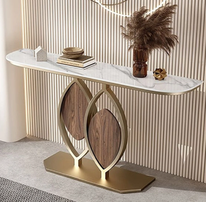 Peculiar Mesa consola superior de mármol blanco ovalada con una llamativa base de metal dorado geométrico, disponible a precios al por mayor - Product Image 6