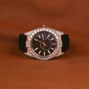 Haute qualité boîtier en acier Hip Hop montre automatique Date fonction classique noir élastique sous diamant glacé Moissanite verre analogique - Product Image 4