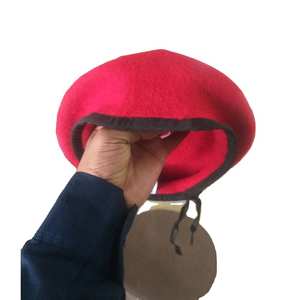 Vente en gros de béret unisexe Casquette élégante de style lierre pour adultes, idéale pour les commandes B2B - Product Image 1