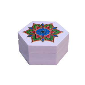 Caja de Almacenamiento de Madera Pintada a Mano, Tallada y Grabada, Estilo Vintage, para Joyas y Recuerdos, con Tapa con Bisagras, Modelo JNH5852 de J N Crafts - Product Image 1