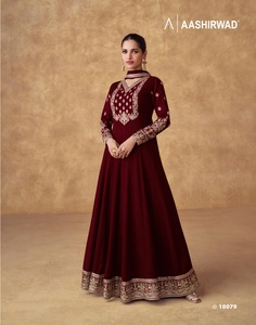 Exclusif Thrill SWARA Designer femmes élégant mariage invité Flair Anarkali robe Dupatta ensemble brodé Chinon - Product Image 1