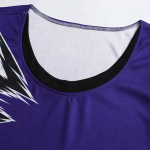 Uniforme de basket-ball uni en polyester personnalisé de style le plus récent et uniforme de basket-ball à coutures de qualité supérieure - Product Image 4