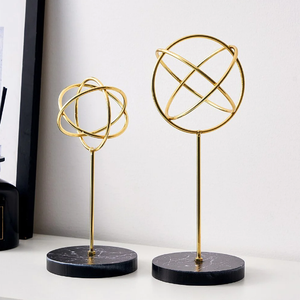 AK Laiton Globe Cercle Métal Et Base En Marbre Artefact Avec Finition Or Décoratif Villa Chambre Showpiece Pour La Décoration Intérieure - Product Image 1