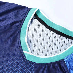 Tenue d'entraînement de football nouveau style, service OEM, design personnalisé, 100% polyester, léger, respirant, séchage rapide, short - Product Image 4