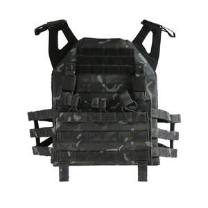 เสื้อกั๊กพกแผ่นกันกระสุนสีดำ ขนาดเดียว รุ่น Cordura Buckle-Tek JPC BTP พร้อมระบบ MOLLE ปรับได้ - Product Image 1