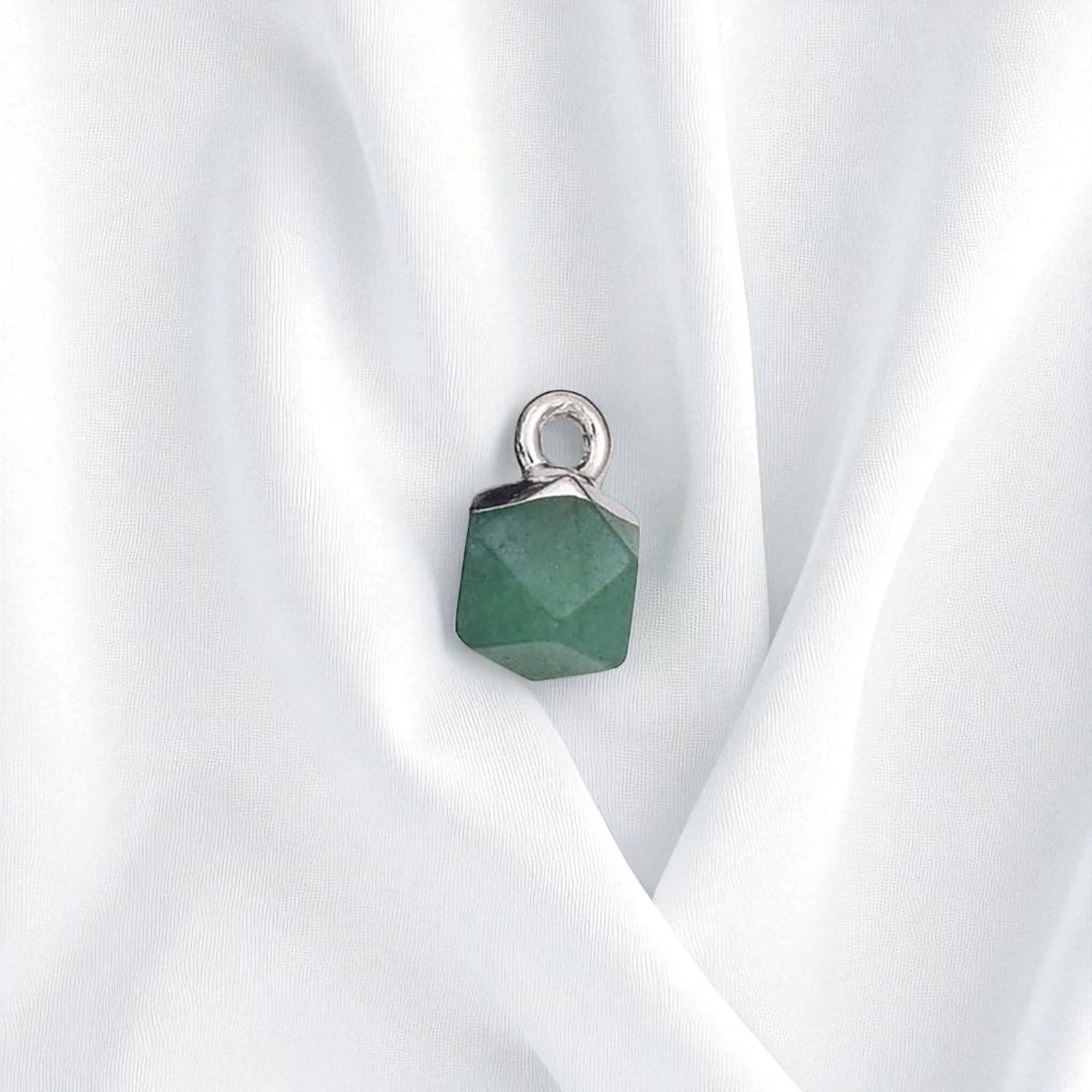 หินสีเขียว