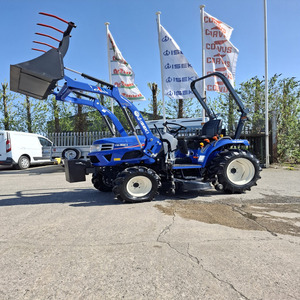 Tracteur utilitaire compact ISEKI TM3267 30HP 4x4 à boîte de vitesses shuttle, tracteur agricole diesel prêt pour le travail des vergers et des vignobles avec chargeur frontal - Product Image 1