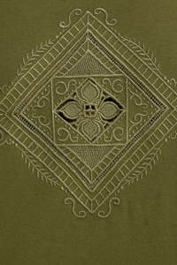 Camiseta Holgada de Verano Ecológica con Bordado de Diamantes Verdes para Mujer - Product Image 4