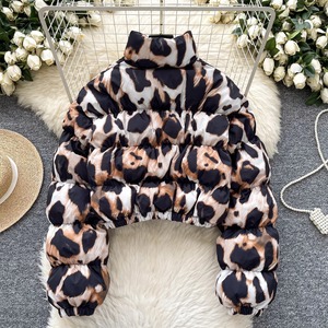 Nouveau élégant femmes doudoune tendance en gros femmes doudoune 3D imprimé fermeture éclair hiver veste fabricant - Product Image 5