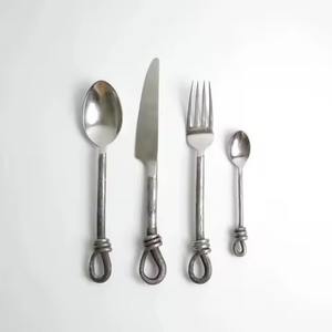 Ensemble de couverts en acier inoxydable écologique avec poignée en nœud, couverts élégants pour la décoration de table moderne et l'usage quotidien - Product Image 1
