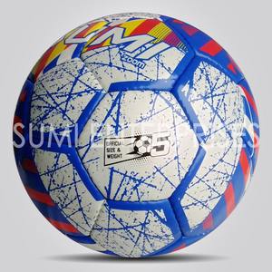 ฝึกซ้อมฟุตบอลแบบไม่มีรูปแบบหรือการตอบสนอง พร้อมการฝึกซ้อมการยิงและการรับบอลที่สามารถคาดการณ์ได้ และการฝึกปฏิกิริยาตอบสนองกับลูกบอล - Product Image 2