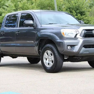 Toyota Tacoma PreRunner 2015 d'occasion, super propre - Product Image 1