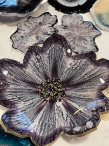 Cuenco decorativo de resina verde, bandeja de centro de mesa elegante, mesa hecha a mano, decoración elegante para el hogar para sala de estar, cocina, eventos - Product Image 6