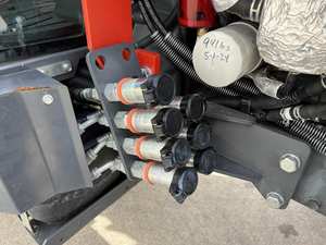 2023 para los componentes de la bomba del motor del núcleo de la versatilidad compacta de alto espacio de 75HP Tractor 4WD de - Product Image 6