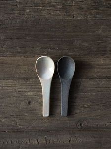 CUILLÈRE À FOURCHETTE EN RÉSINE ARTISANALE Ustensiles en bois hautement polis avec logo personnalisé Accueil Hôtel Restaurants Directement en Inde - Product Image 3