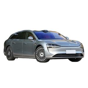 Vehículo de Rango Extendido Mediano-Grande, Motor L4 de 300KW, Batería de 90-110kWh, NEDC 601-700km, Modelo de Nueva Energía - Product Image 4