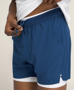 กางเกงขาสั้นผ้าย้อมสีพื้นผ้าโพลีเอสเตอร์ระบายอากาศได้ดีสำหรับเทนนิสแบบลำลองของผู้ชายมีลวดลายและสีตามสั่งโดยมีโลโก้ศิลปะ3D - Product Image 4