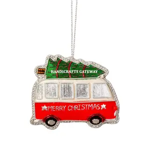 زينة عيد الميلاد شكل حافلة لتعليق الهدايا على شجرة عيد الميلاد حسب الطلب صنعتها زاري من القماش