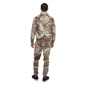 Venta caliente Hombres Ropa deportiva Traje de chándal transpirable Cierre de cremallera personalizado Calidad Premium Precio bajo Ropa deportiva Chándal - Product Image 3