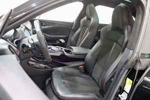 Comme un véhicule d'occasion, super propre, SUV crossover DBX 707 2024, essence, caméra 360°, toit ouvrant panoramique - Product Image 3