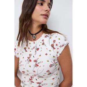 Top Corto Informal de Tela Estampada con Canalé, Estilo Básico con Logotipo Frontal - Product Image 3