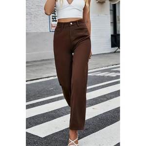 Jean en denim marron tendance et décontracté à jambe large pour femme, taille haute de luxe, écologique, durable, style urbain et mode - Product Image 1