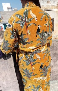 Kimono largo de algodón de lana Coral para mujer, patrón Floral, estampado de terciopelo suave, de talla grande, abotonado Maxi, ropa para el hogar, Verano - Product Image 2