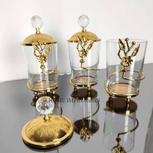 Tapa de metal pulido con espejo martillado Perilla de diseño de flores de aluminio Recipiente de metal y vidrio de forma redonda de calidad de lujo a la venta - Product Image 4