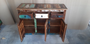 Meubles de rangement industriels rustiques en bois de récupération faits à la main, colorés et anciens, pour salon, buffet et serveur - Product Image 5