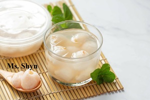 Lychees en conserve dans un sirop épais - Lychees entiers pelés et juteux de la nouvelle récolte - Product Image 1