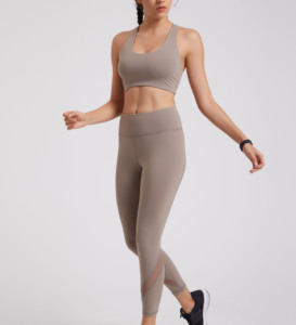 Ensemble de yoga et d'entraînement personnalisé, vêtements de sport pour femmes, pantalon de yoga nu à taille haute pour les hanches, sous-vêtements, soutien-gorge pour l'exercice et la course - Product Image 2