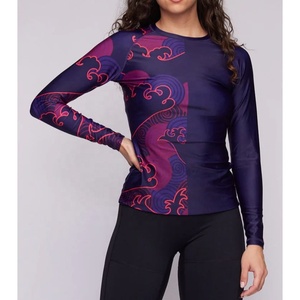 Rashguard pour femmes en sublimation, créez votre propre équipement de fitness de compression, logo personnalisé, rashguard MMA pour femmes - Product Image 3