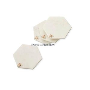 Ensemble de 4 sous-verres en marbre massif de forme hexagonale, tapis et coussinets d'ustensiles de table fantaisie modernes de luxe pour l'utilisation au restaurant - Product Image 1
