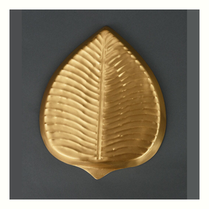 Bandeja de hojas en demanda, plato de Metal decorativo hecho a mano con estilo para Diwali, regalo festivo, restaurante en casa y bandejas para fiesta de boda - Product Image 1