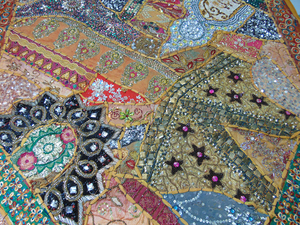 ผ้าปูโต๊ะนักวิ่งศิลปะพื้นเมืองงานปะทำมือสไตล์วินเทจสิ่งทอลวดลายโบฮีเมียนสีสันสดใสสำหรับโต๊ะอาหาร - Product Image 5