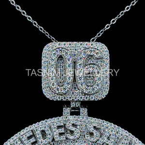 Moissanita Realista con Corte Brillante Helado, Certificada por GIA, Plata de Ley 06 DIOMEDES SANCHEZ, Chapado en Oro de 10K, Estilo Cristiano Hiphop - Product Image 5