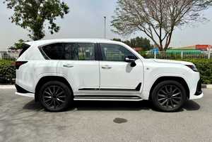 รถใหม่เอี่ยมปี 2025 เล็กซัส LX-SERIES LX 700h F-SPORT 0 กม. 400-499 แรงม้า เครื่องยนต์ 6 สูบ 5 ที่นั่ง เกียร์อัตโนมัติ - Product Image 2
