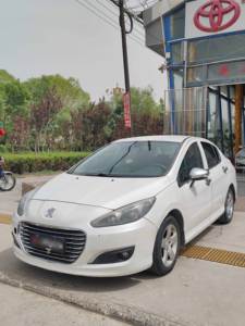Auto Usata Dongfeng <span class=keywords><strong>Peugeot</strong></span> 2008 <span class=keywords><strong>Berlina</strong></span> 5 Posti con Cambio Automatico, Motore a Benzina, Tetto Panoramico e Sedili in Tessuto, Prodotta in Cina - Product Image 3
