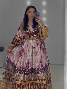 ชุดเดรสวินเทจแบบอัฟกัน คูชี ทำมือคุณภาพสูง 100% สำหรับผู้หญิง ตกแต่งด้วยงานปักหนัก เหรียญ และพู่ห้อย ชุดเดรสอัฟกานิสำหรับผู้หญิง - Product Image 3