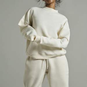 Ropa y accesorios> Ropa de Mujer> Conjuntos de mujer - Product Image 4