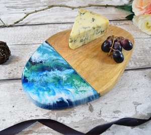 Unique Style Wood and Resin Cheese Board New Production Home and Kitchenware Table Decorate Use Customised New Style Kitchenware - Product Image 6