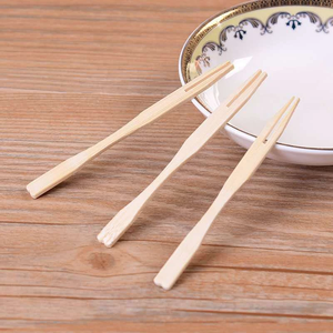 Brochettes de fruits frais avec bâtonnets en bois-prêtes à servir pour la restauration, les boîtes à lunch pour enfants, les mariages et les fêtes saines jetables - Product Image 6