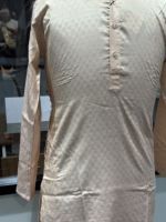 Kurta en coton jacquard de qualité supérieure pour homme – Vêtement ethnique texturé beige à manches longues, Kurta traditionnel pour usage décontracté et festif