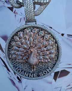 จี้เงินแท้ 925 ประดับเพชร VVS สไตล์ฮิปฮอป ของขวัญสำหรับเขา สไตล์น่ารัก ประดับเพชรเต็มตัว เครื่องประดับจี้สวยงาม ของขวัญสำหรับเธอ จี้โมอิสซาไนต์ - Product Image 5