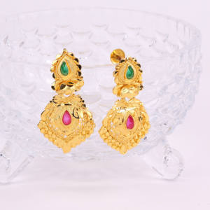 Pendientes de formación chapados en oro, pendientes de joyería de moda para mujer, pendientes modernos, pendientes de lujo, joyería llena de oro Oro Joyeria - Product Image 2