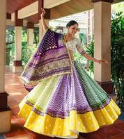 Set Lehenga desainer India untuk Navratri katun dicetak & cermin asli kerja Lehenga & Choli & pekerjaan tangan berat renda Dupatta