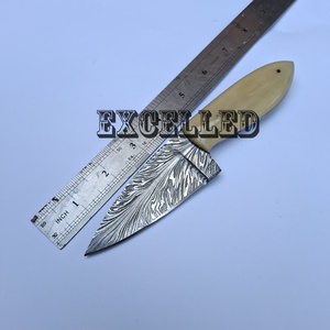 Diseño personalizado hecho a mano patrón de plumas de acero de Damasco Skinner caza/cuchillo de camping hoja fija con mango de madera OEM - Product Image 5
