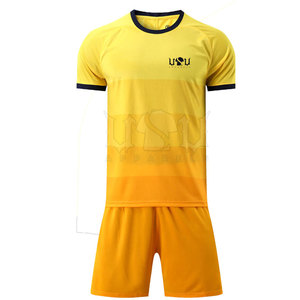 Meilleure qualité conception personnalisée uniforme de football vêtements d'entraînement uniforme de football dans des vêtements de sport - Product Image 1